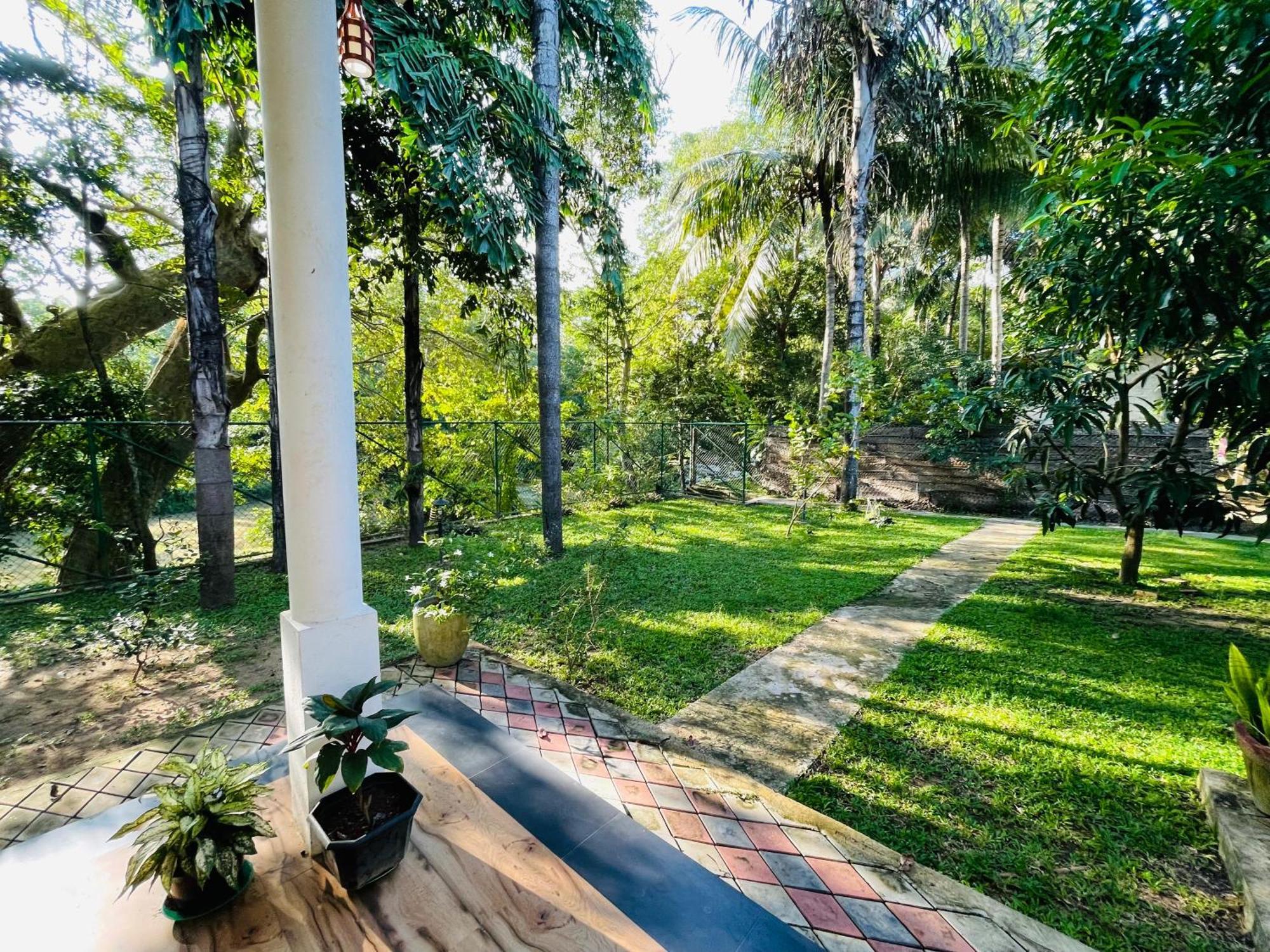 Yala Safari River View Hotel Tissamaharama Dış mekan fotoğraf