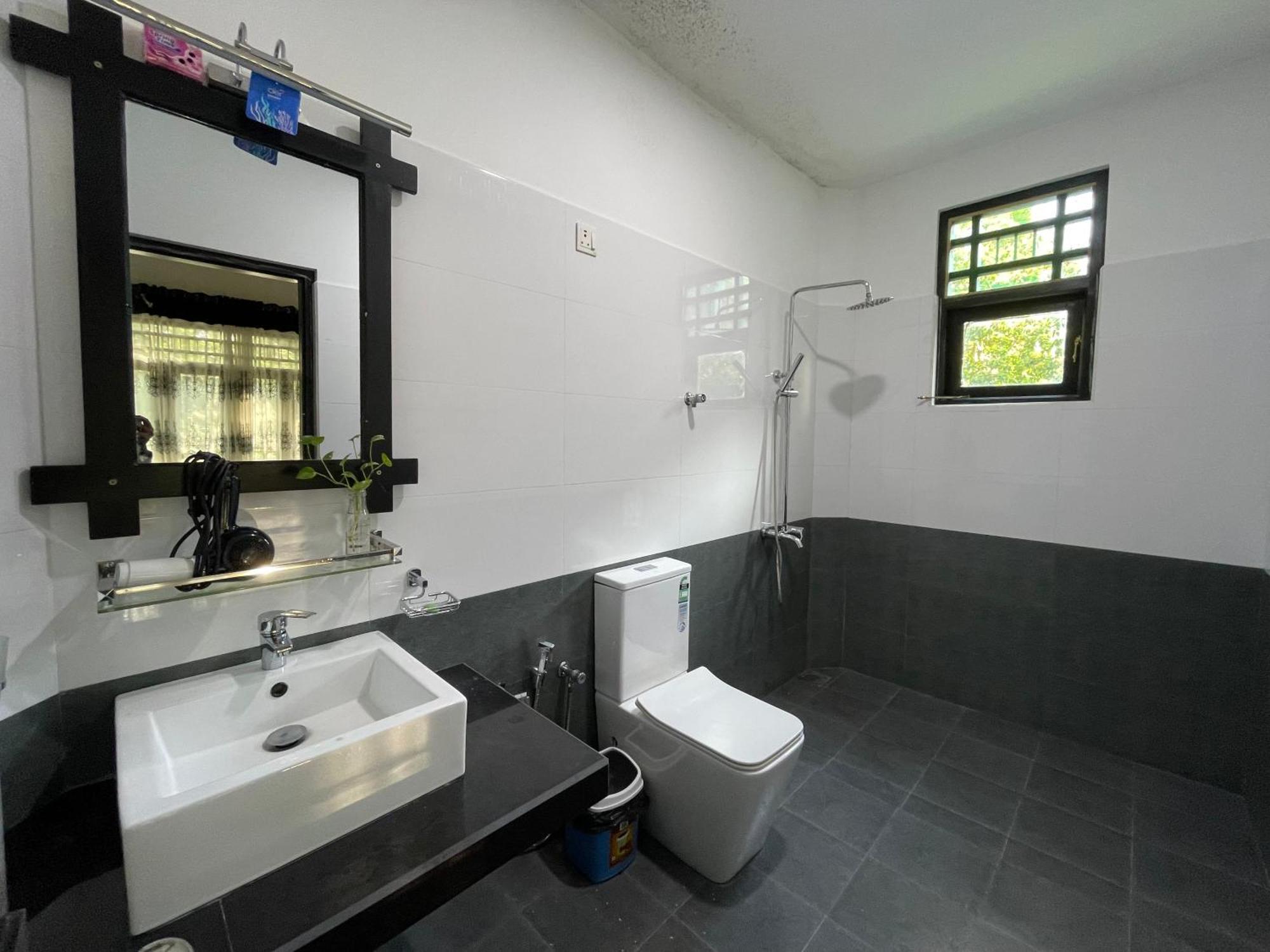 Yala Safari River View Hotel Tissamaharama Dış mekan fotoğraf
