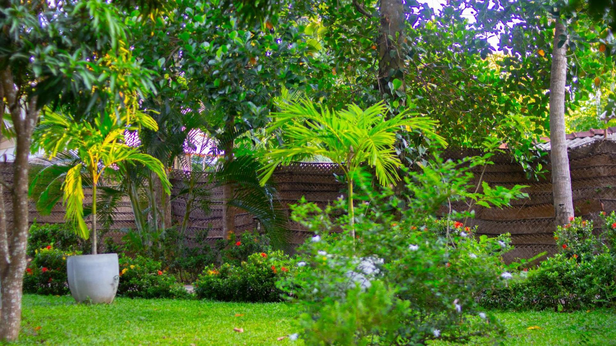 Yala Safari River View Hotel Tissamaharama Dış mekan fotoğraf
