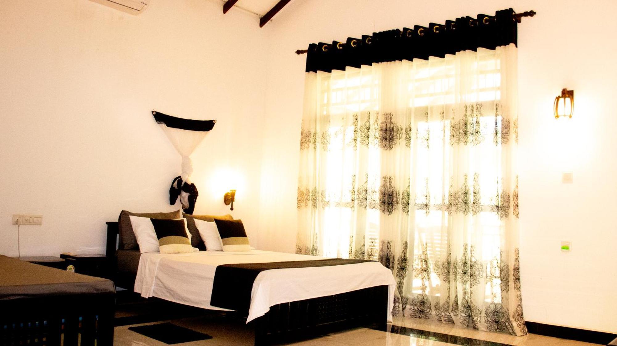 Yala Safari River View Hotel Tissamaharama Dış mekan fotoğraf