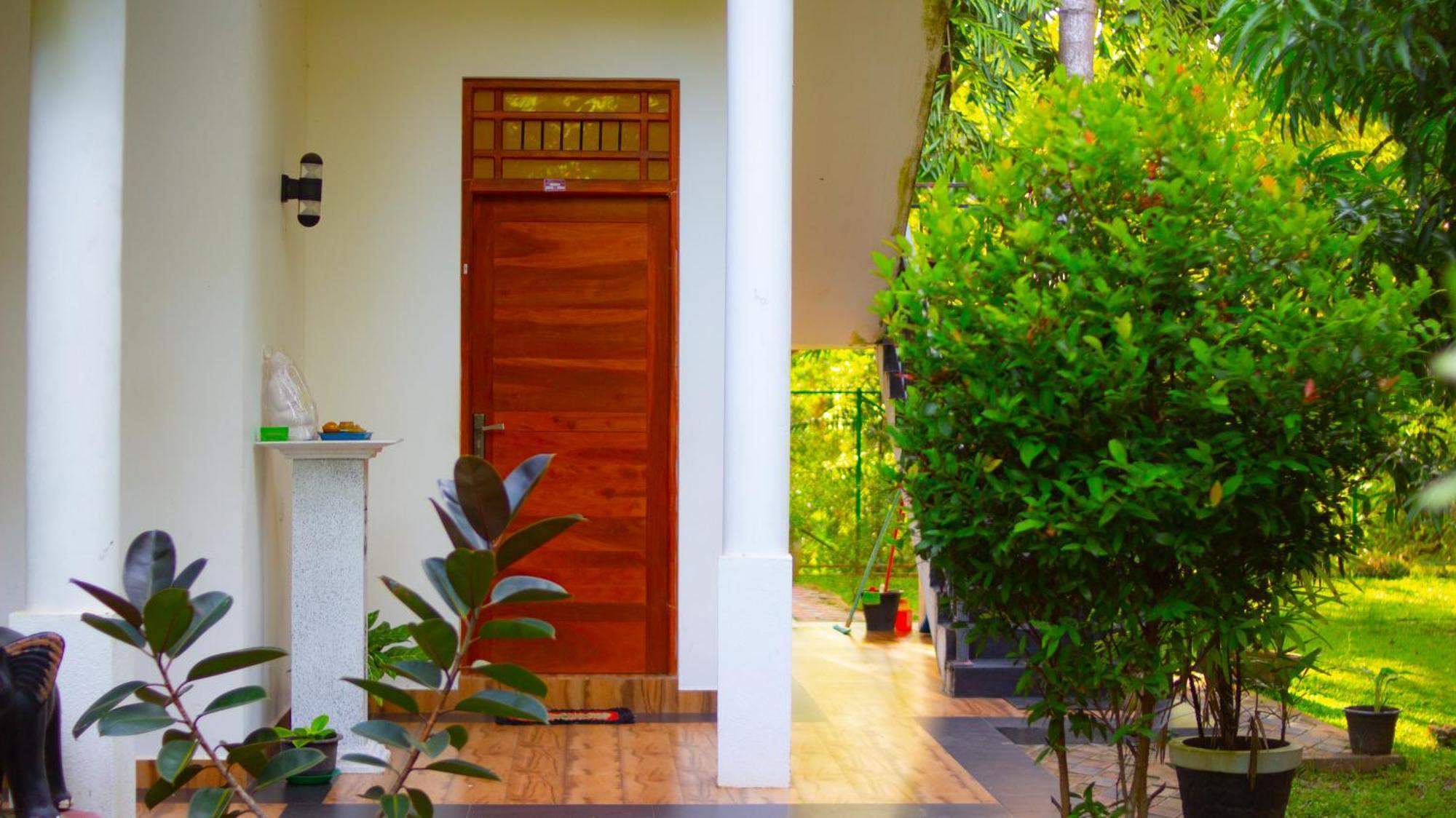 Yala Safari River View Hotel Tissamaharama Dış mekan fotoğraf