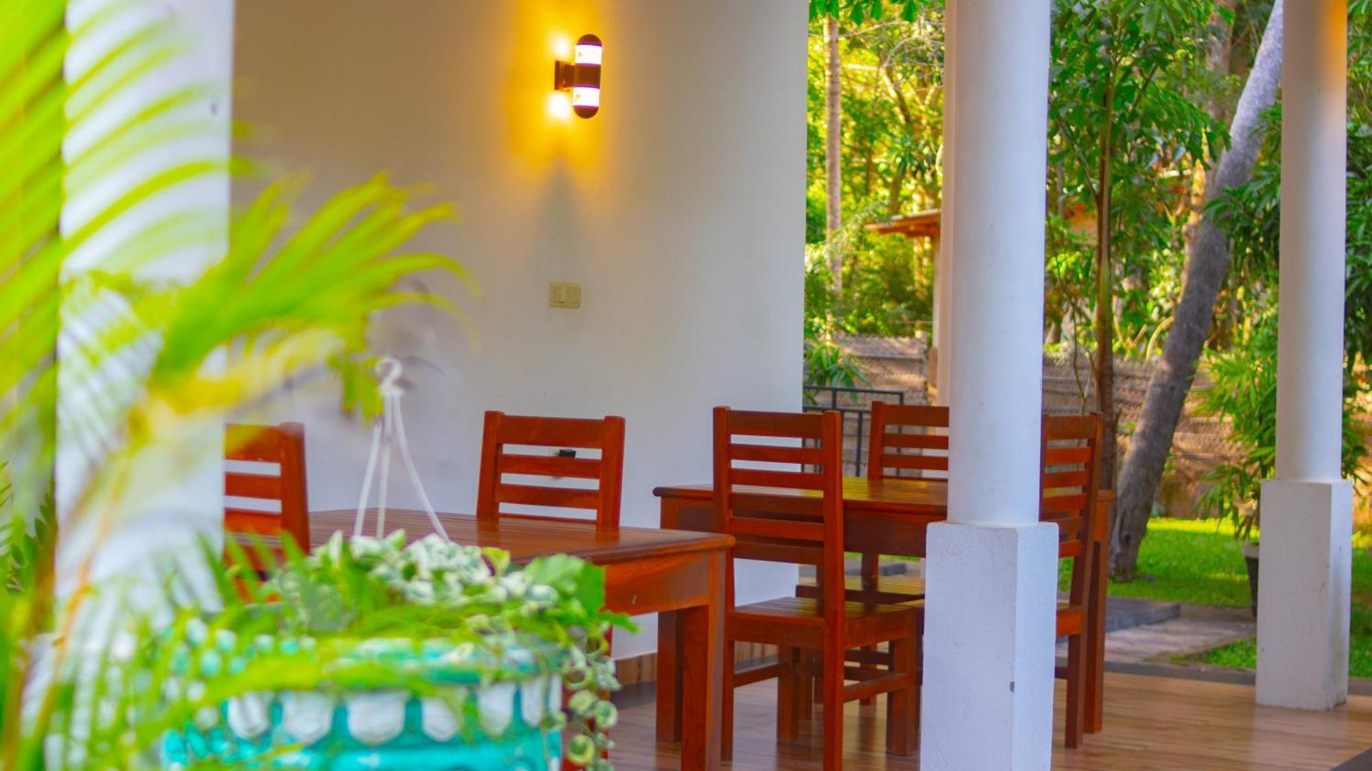 Yala Safari River View Hotel Tissamaharama Dış mekan fotoğraf